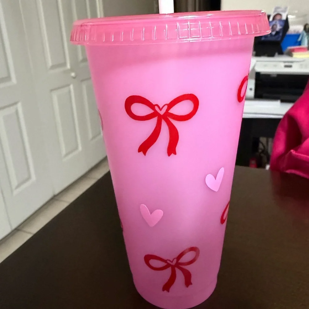 Pink Heart and Bow Party Cold Cup